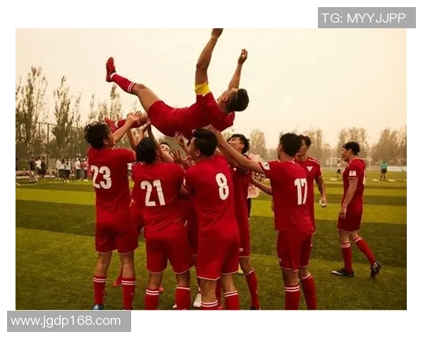 与足球明星面对面畅聊梦想与挑战的精彩瞬间 与足球明星面对面畅聊梦想与挑战的精彩瞬间