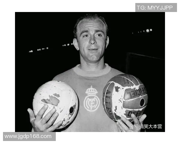 足球界悲痛消息传奇球星离世引发全球哀悼与怀念